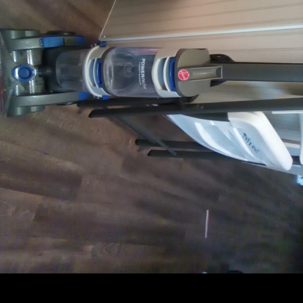 Carpet cleaner